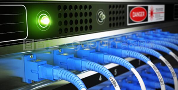 网络设备广告设计 精准沟通与美学表达的融合